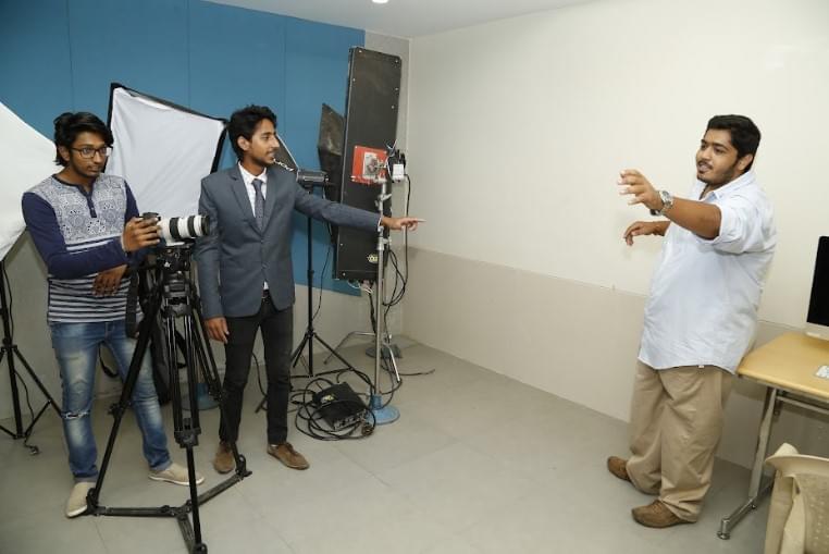 Deviprasad Goenka Management College of Media Studies Mumbai Campus photo 5